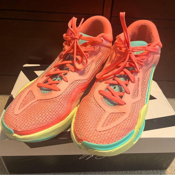 Jayson Tatum 1 pink lemonade basketball shoes - Picture 2 of 5